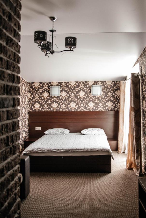 Mini-Hotel La Menska Minsk Exterior foto