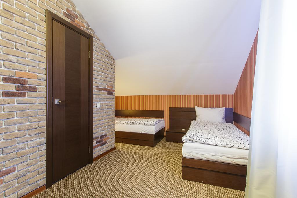 Mini-Hotel La Menska Minsk Quarto foto